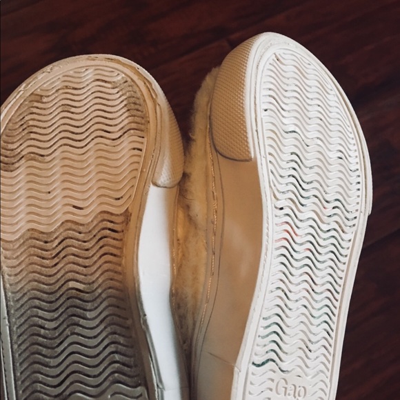 Gap furry bear shoes. EUC - Picture 2 of 2